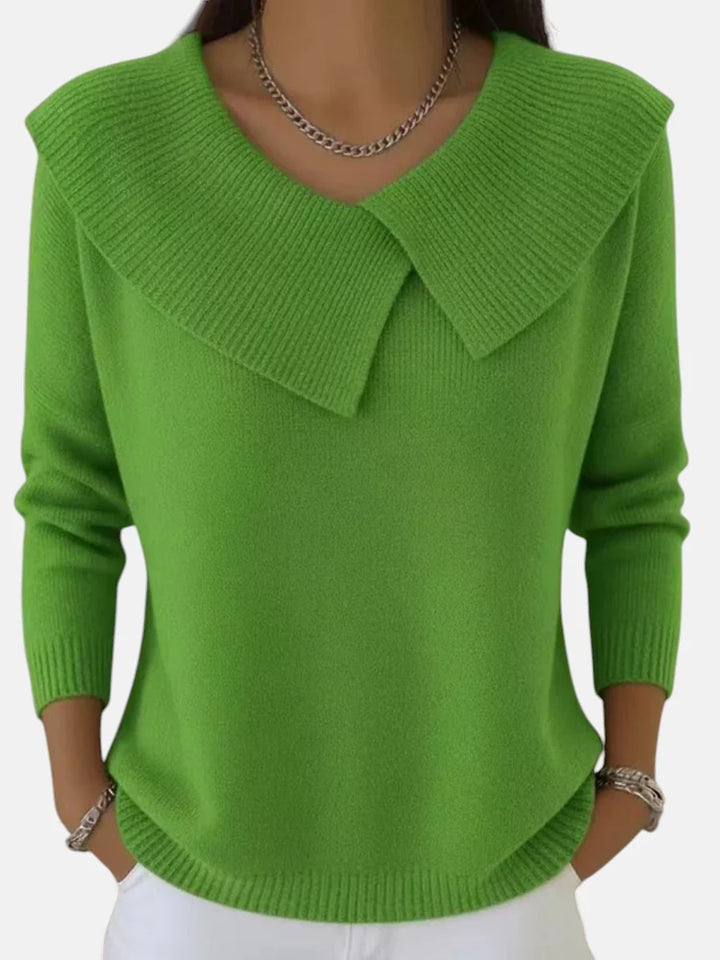 LUZIA | Elegant Sweater with Soft Collar