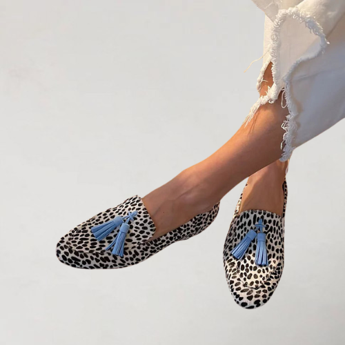 CHRISTAL | Cute Loafer with Dots
