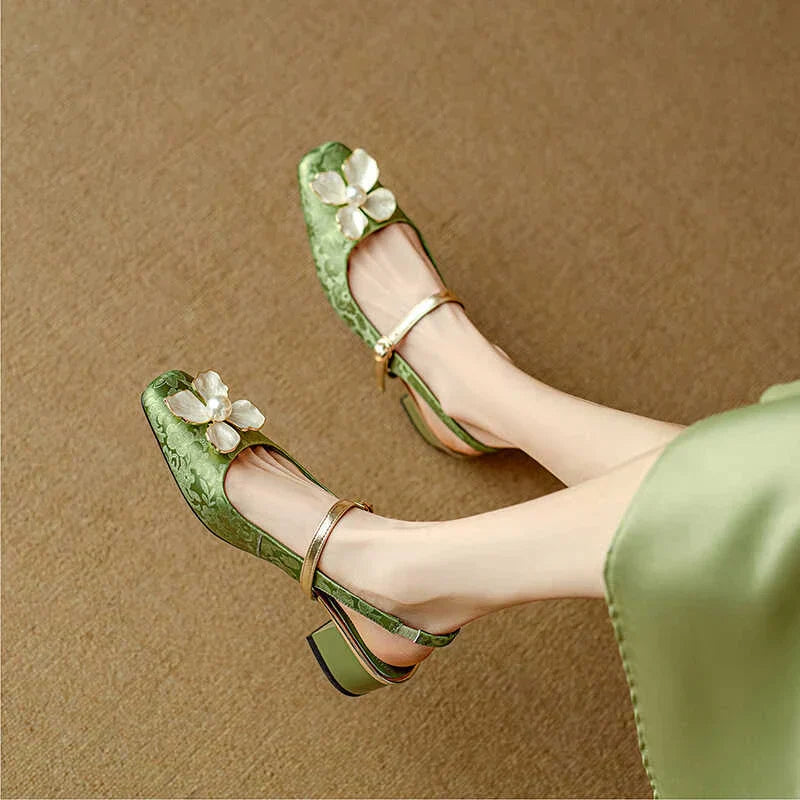 ELOISE | Elegant Flower Pumps